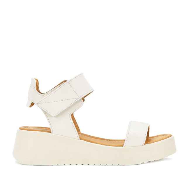 Дамски сандали на платфотма Vasilena beige
