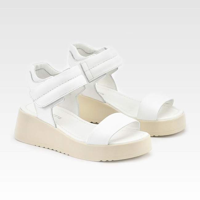 Дамски сандали на платформа Verona white