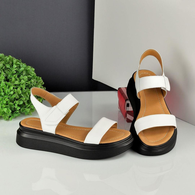 Дамски сандали Mila white