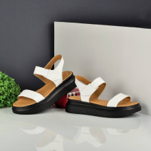 Дамски сандали Mila white