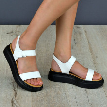 Дамски сандали Mila white