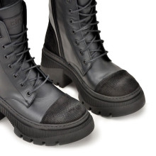 Дамски боти Gabriela black