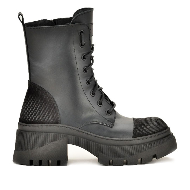 Дамски боти Gabriela black